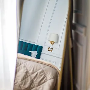 Alojamento de Acomodação e Pequeno-almoço Hold - Luxury
